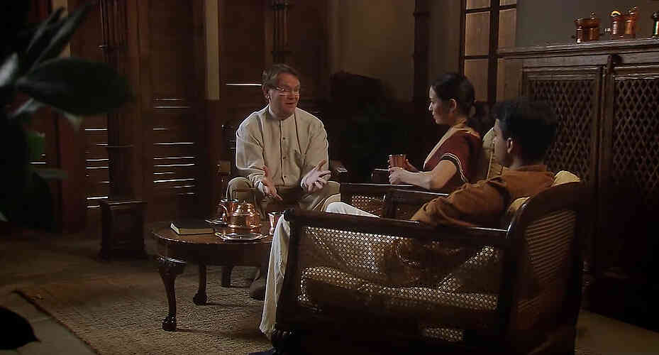 Reinhard Bonnke shares the Gospel in India - Picture from the "Full Flame Film Series".