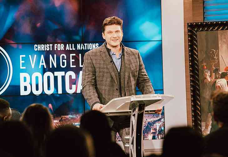 Daniel Kolenda – Bootcamp Spring 2021