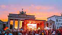 Europe must be saved! Europe must be saved!